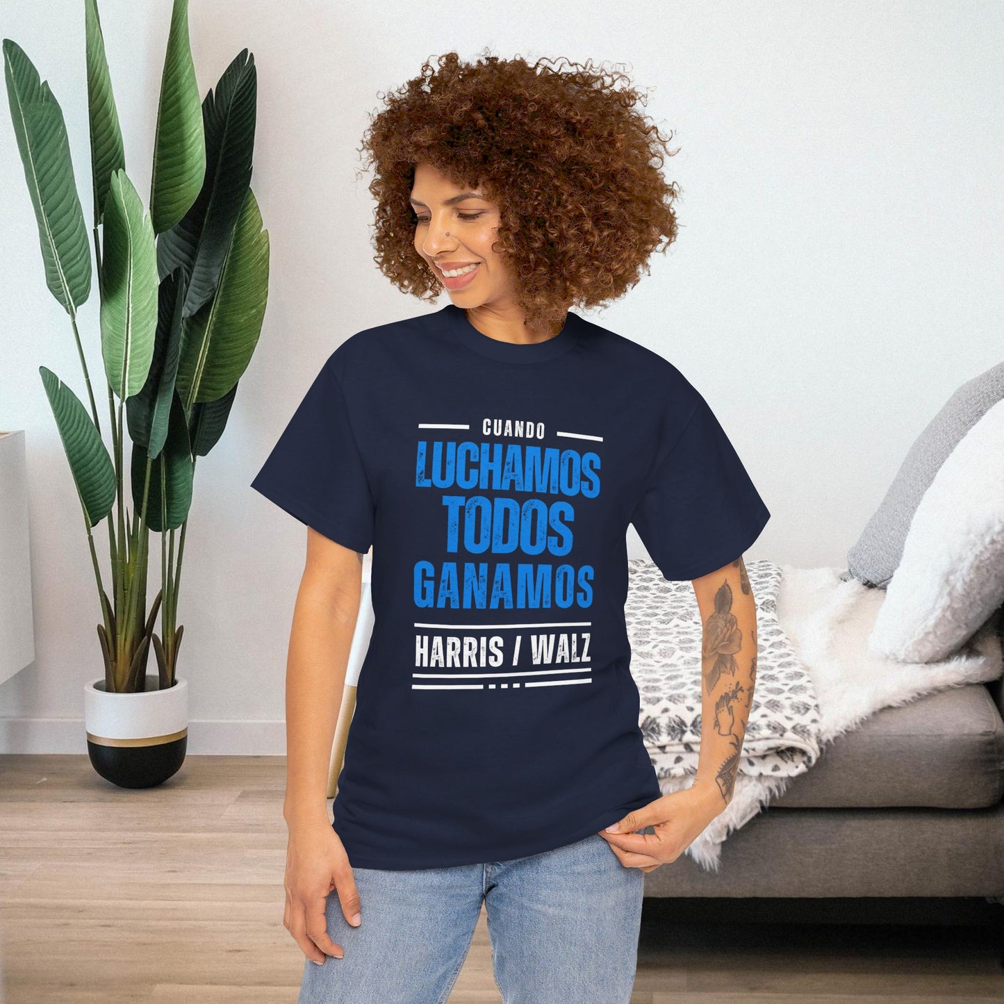 Cuando Luchamos Todos Ganamos Shirt- When We Fight We Win Tee in Spanish-  Latinx for Harris Democrat Presidential Election T-Shirt