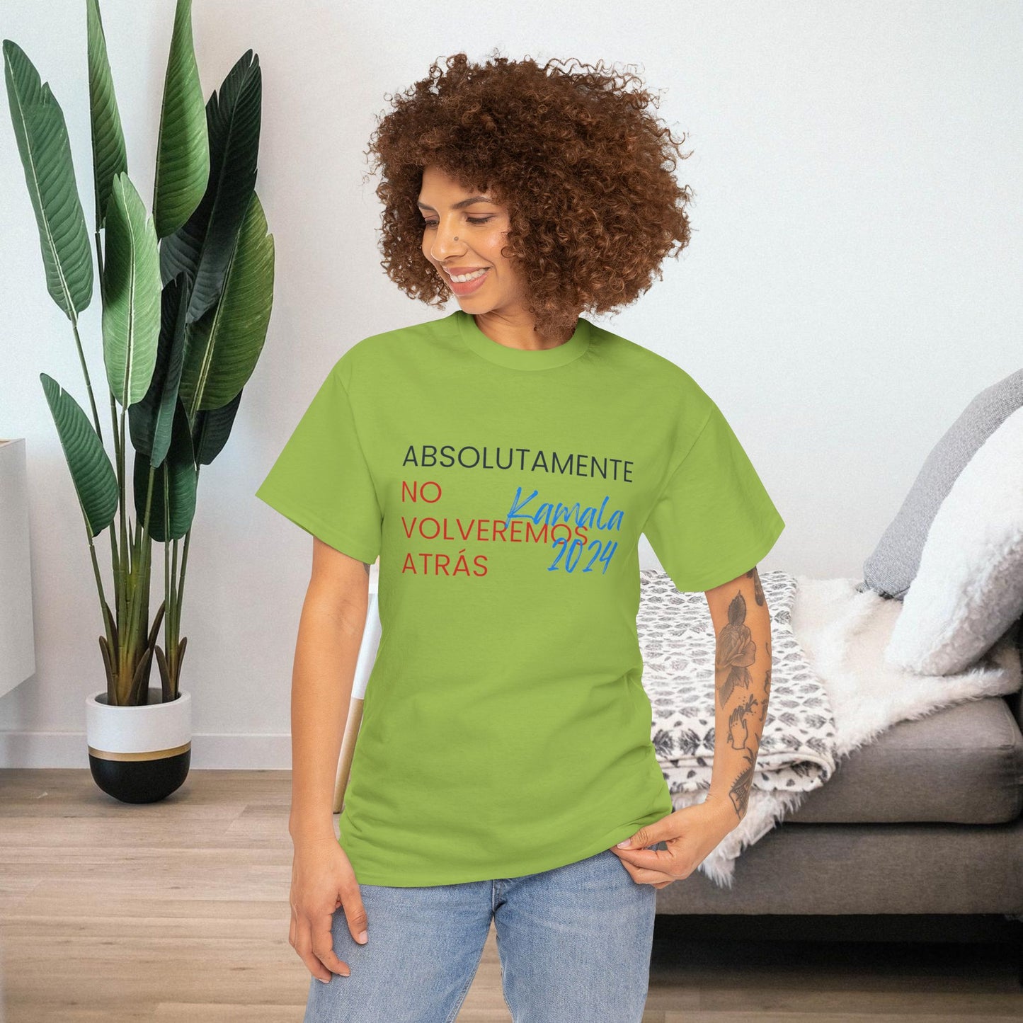 Absolutamente No Volveremos Atrás Shirt- We're Not Going Back en Español Save Democracy Tee-  Democrat Presidential Election T-Shirt