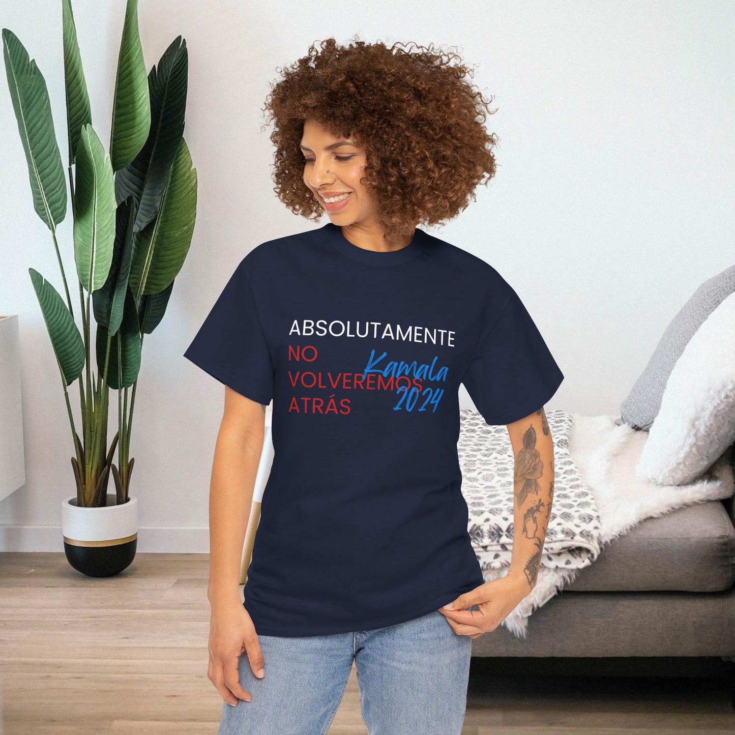 Absolutamente No Volveremos Atrás Shirt- We're Not Going Back en Español Save Democracy Tee-  Democrat Presidential Election T-Shirt